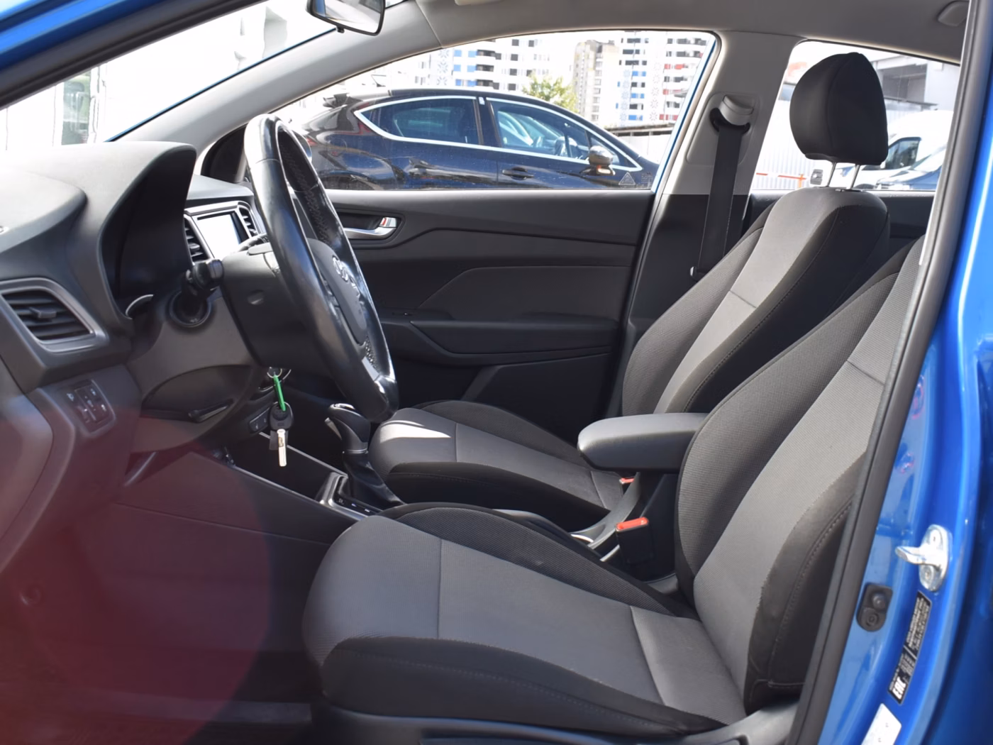 Hyundai Accent фото 11