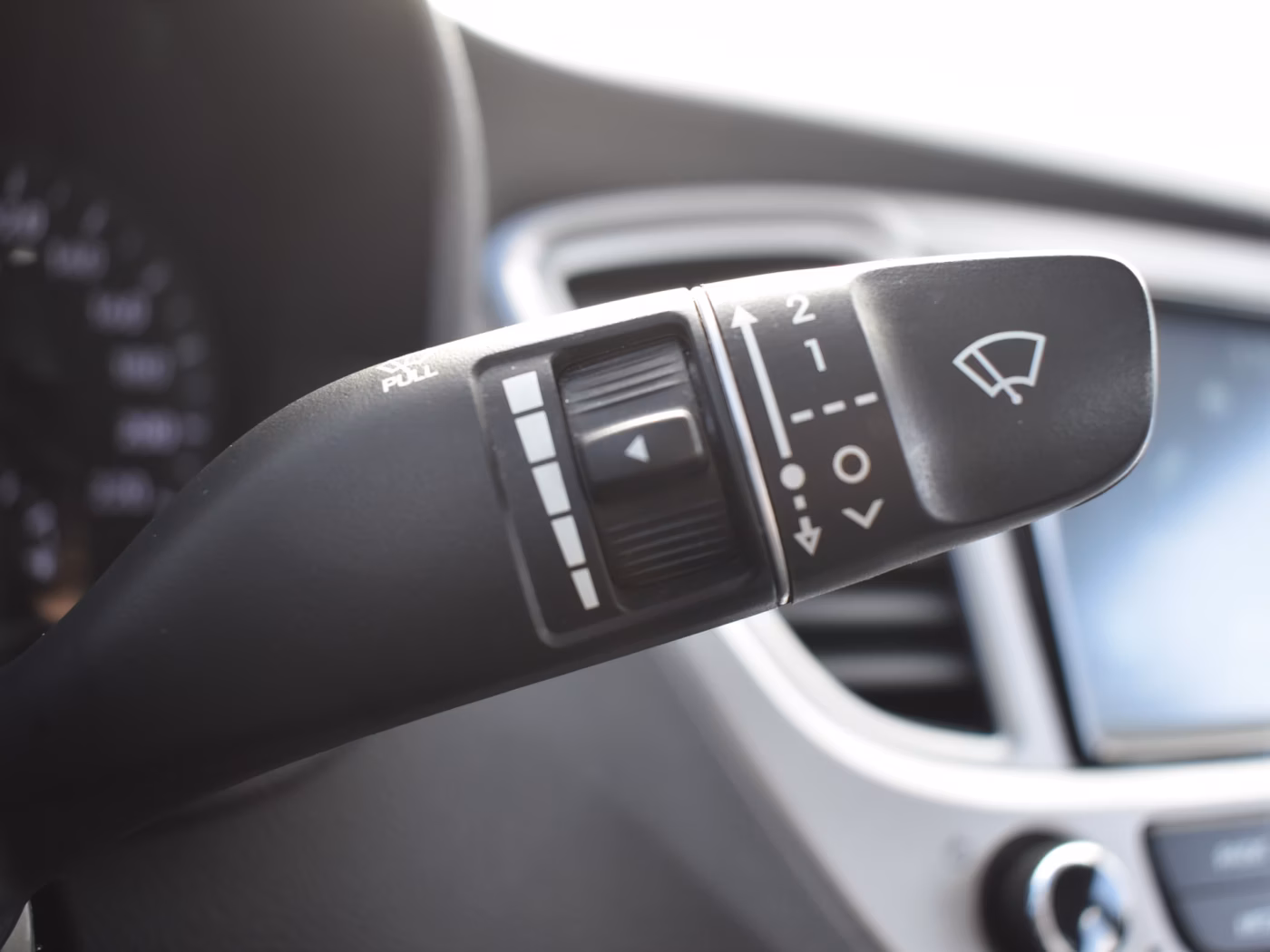 Hyundai Accent фото 20
