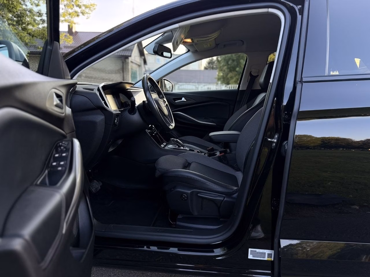 Opel Grandland X фото 12