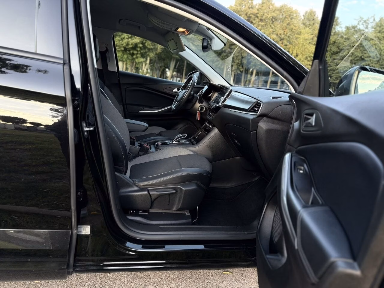 Opel Grandland X фото 13