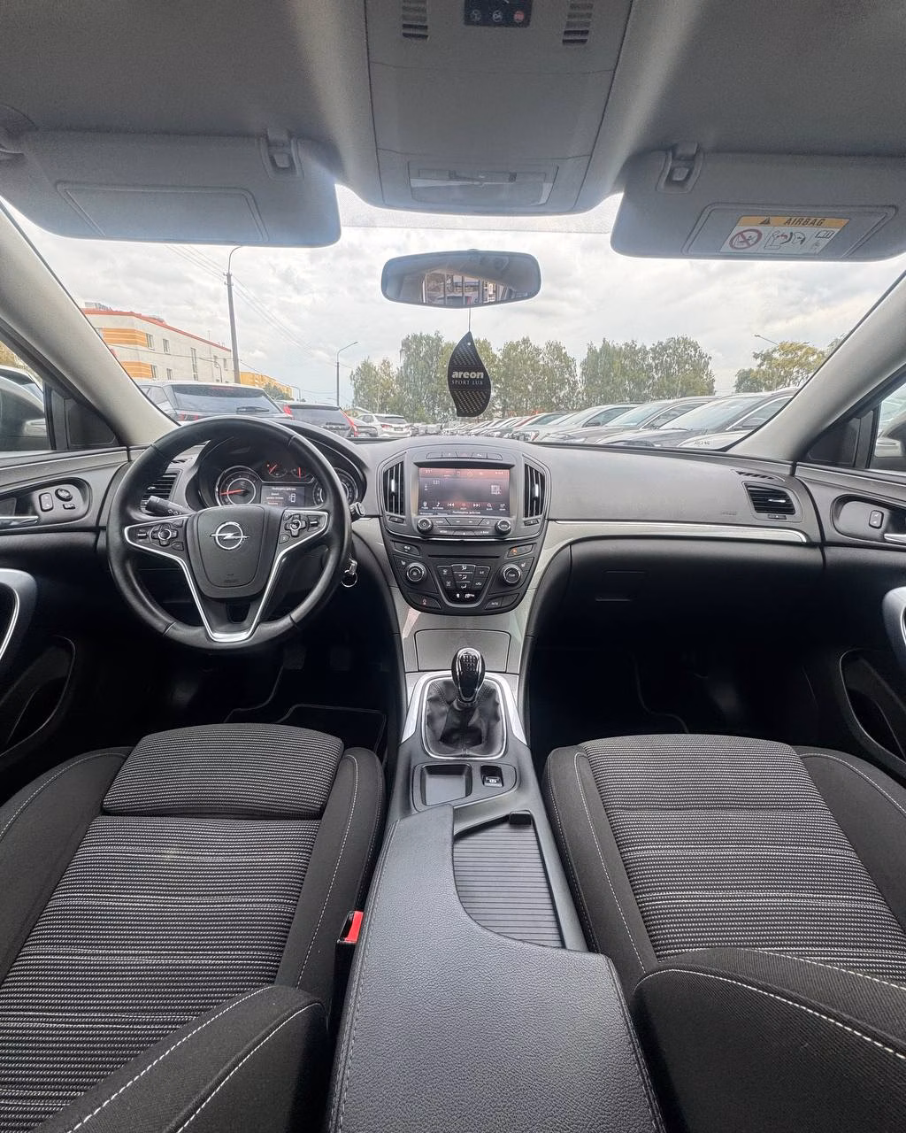 Opel Insignia фото 9