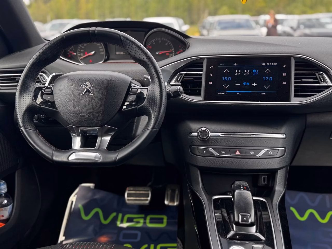 Peugeot 308 фото 9