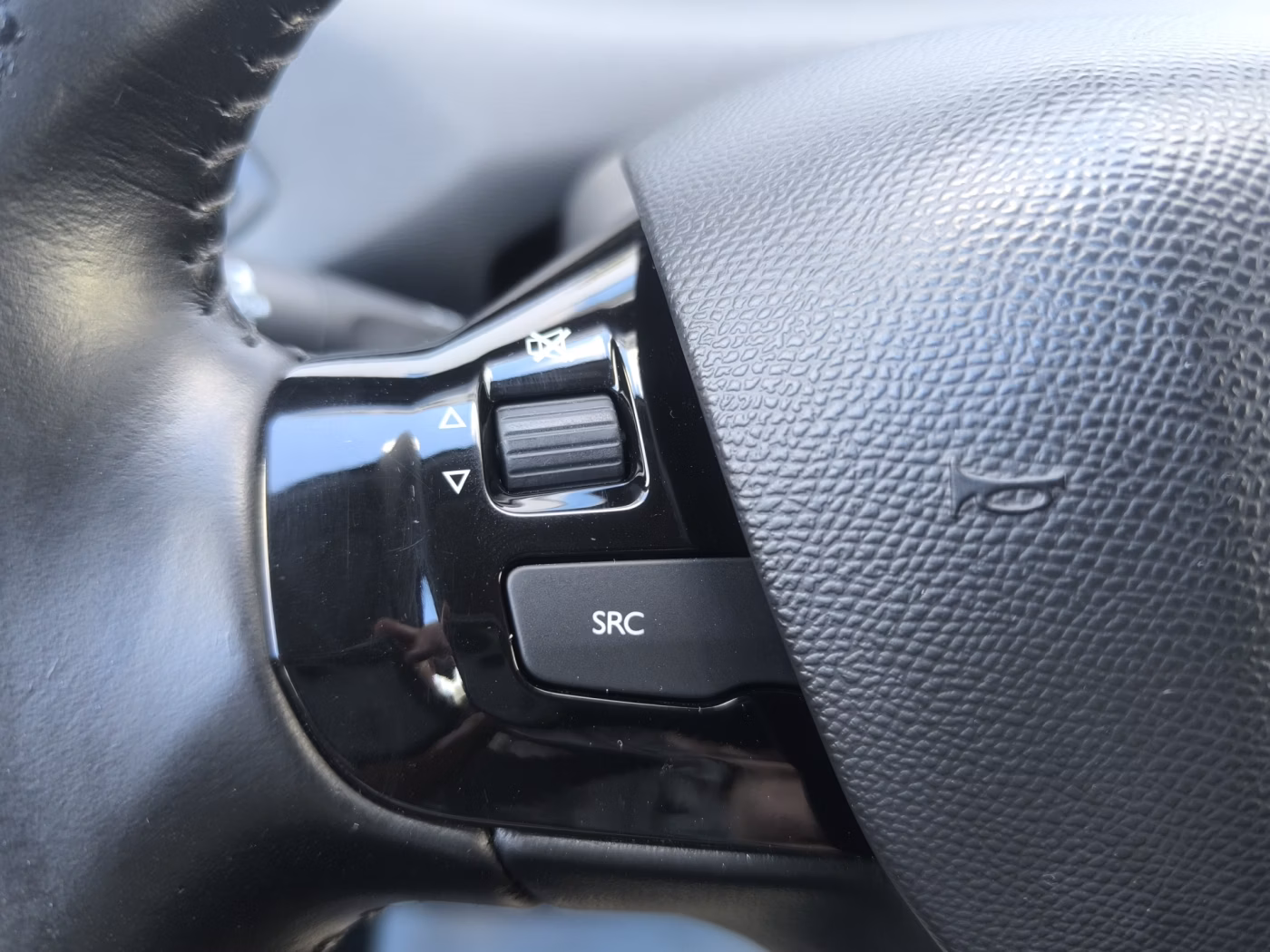 Peugeot 308 фото 22