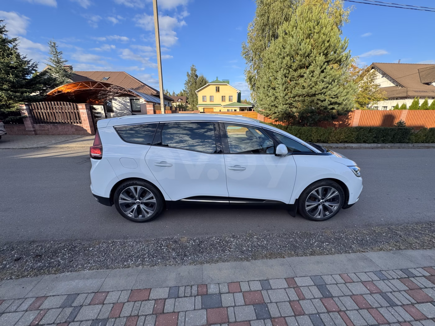 Renault Grand Scenic фото 7