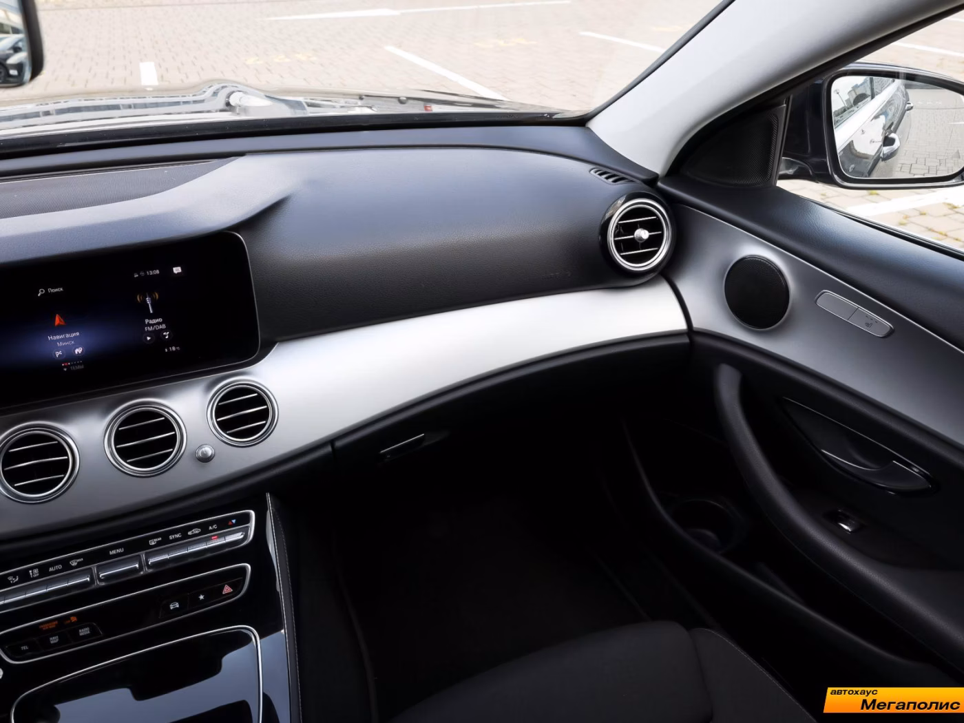 Mercedes-Benz E-Класс фото 8