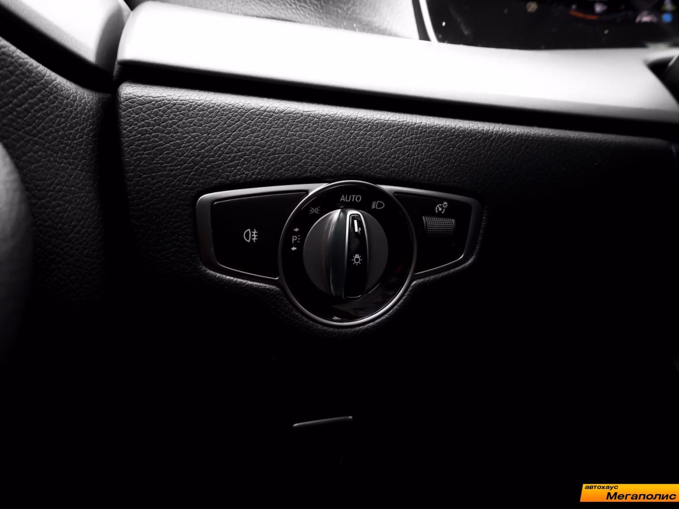 Mercedes-Benz E-Класс фото 12