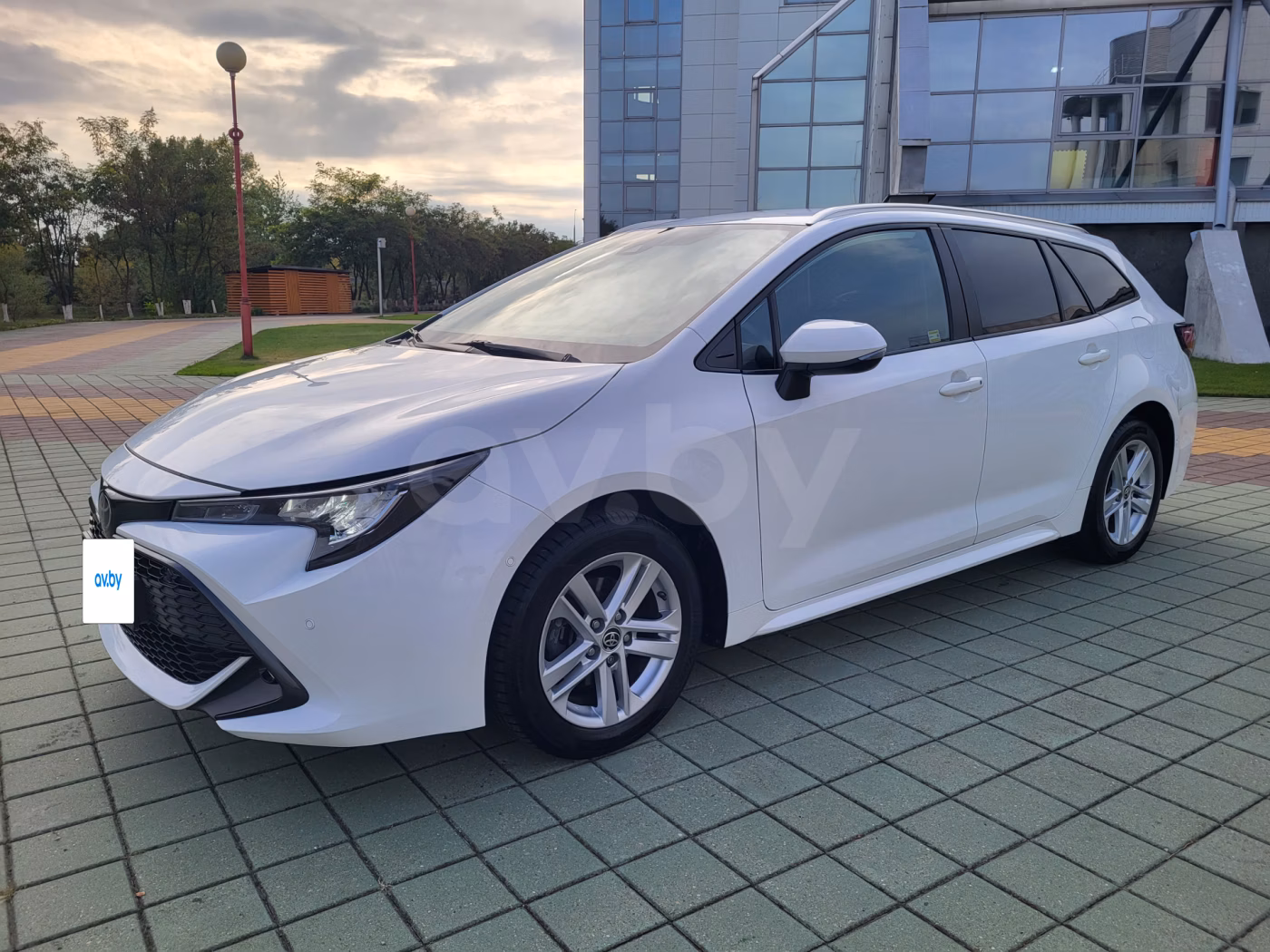 Toyota Corolla фото 2