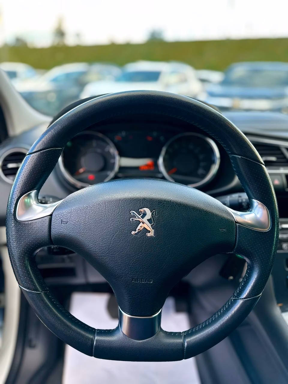 Peugeot 3008 фото 10