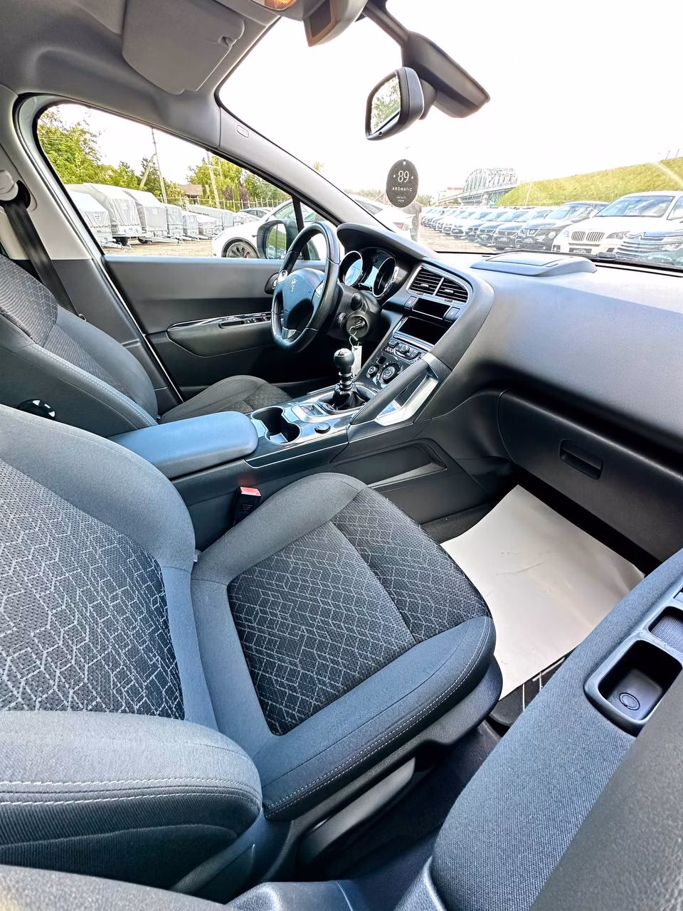 Peugeot 3008 фото 12