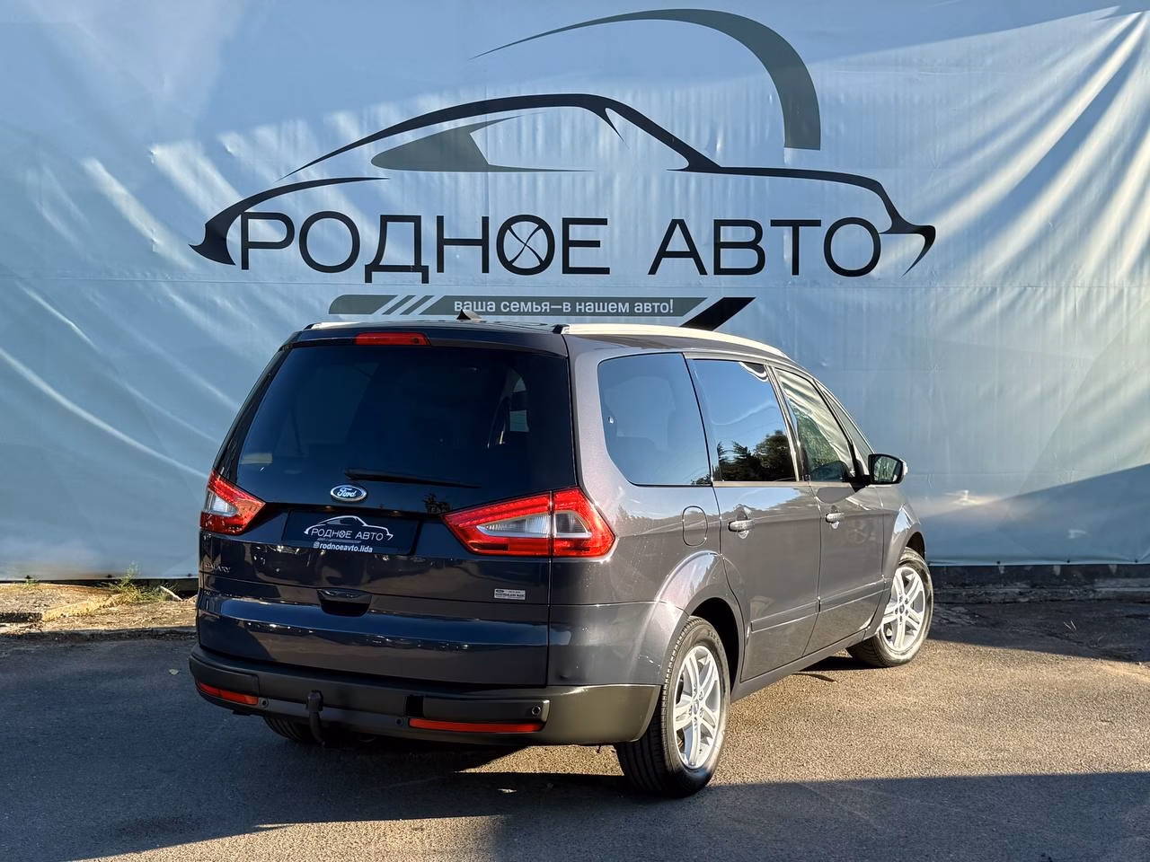 Ford Galaxy фото 6