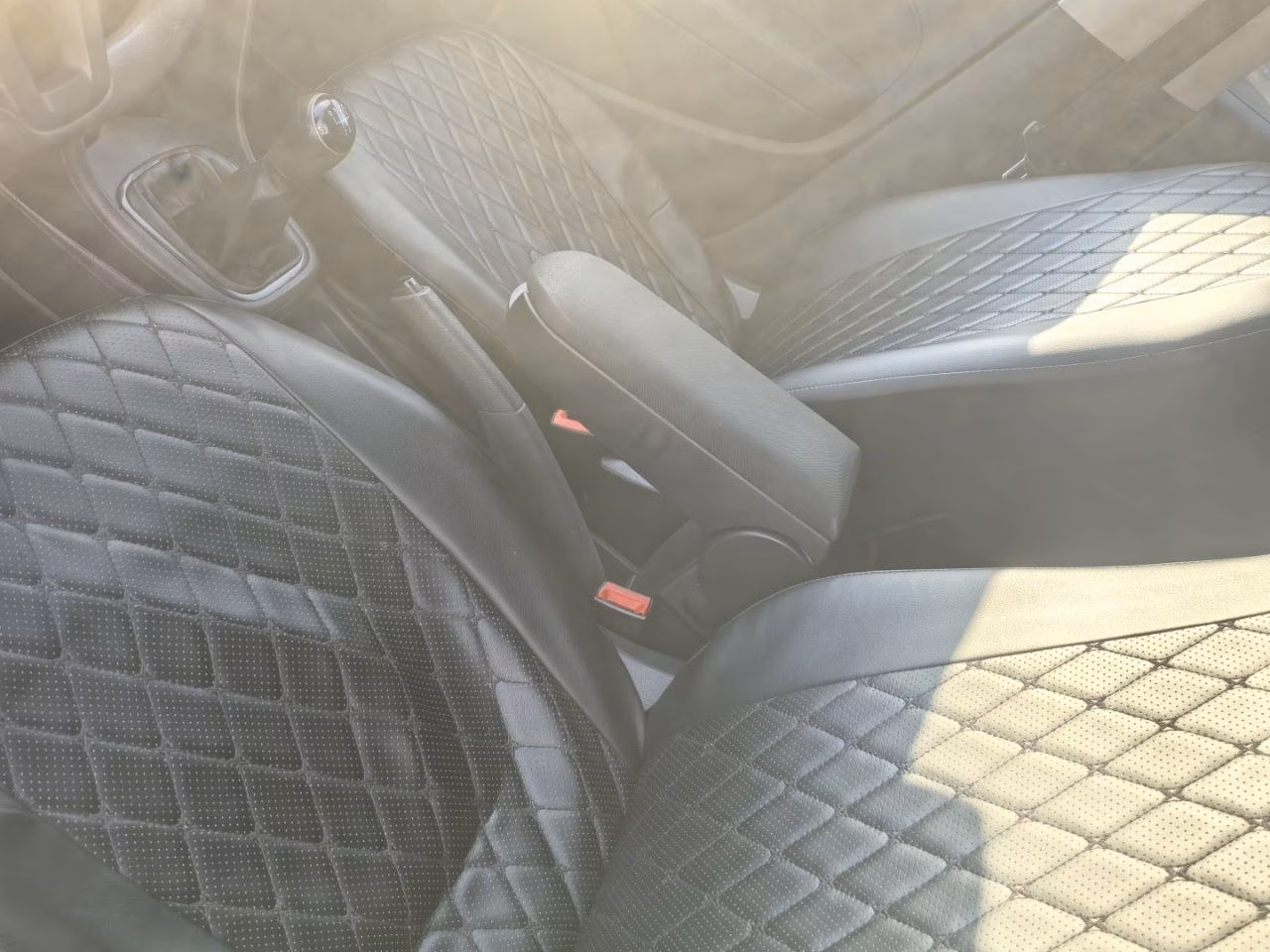 Volkswagen Polo Sedan фото 2