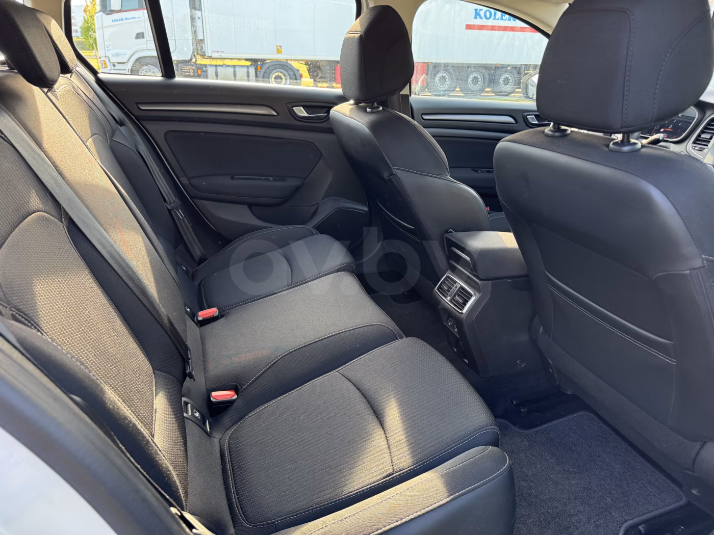 Renault Megane фото 8