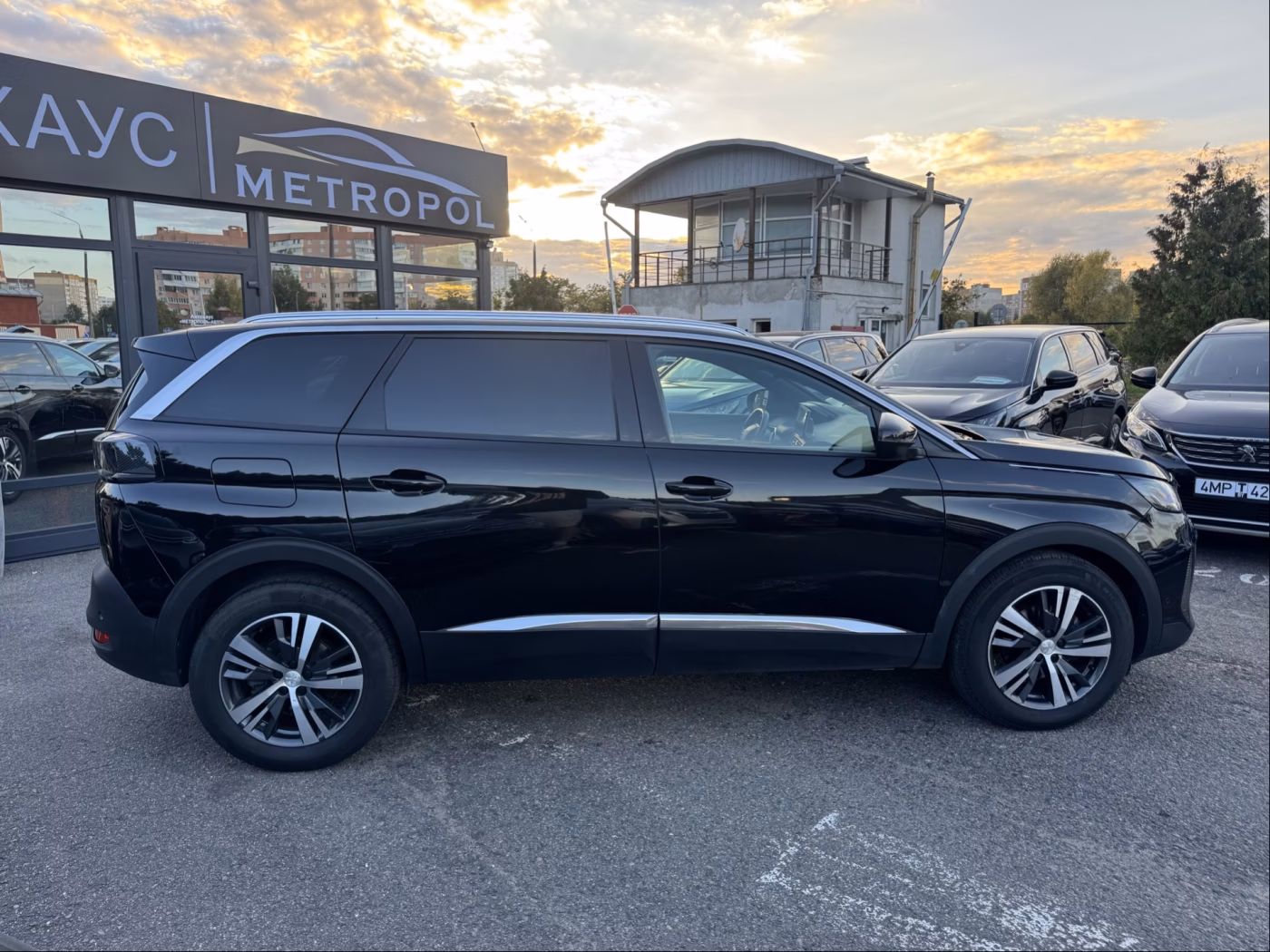Peugeot 5008 фото 9