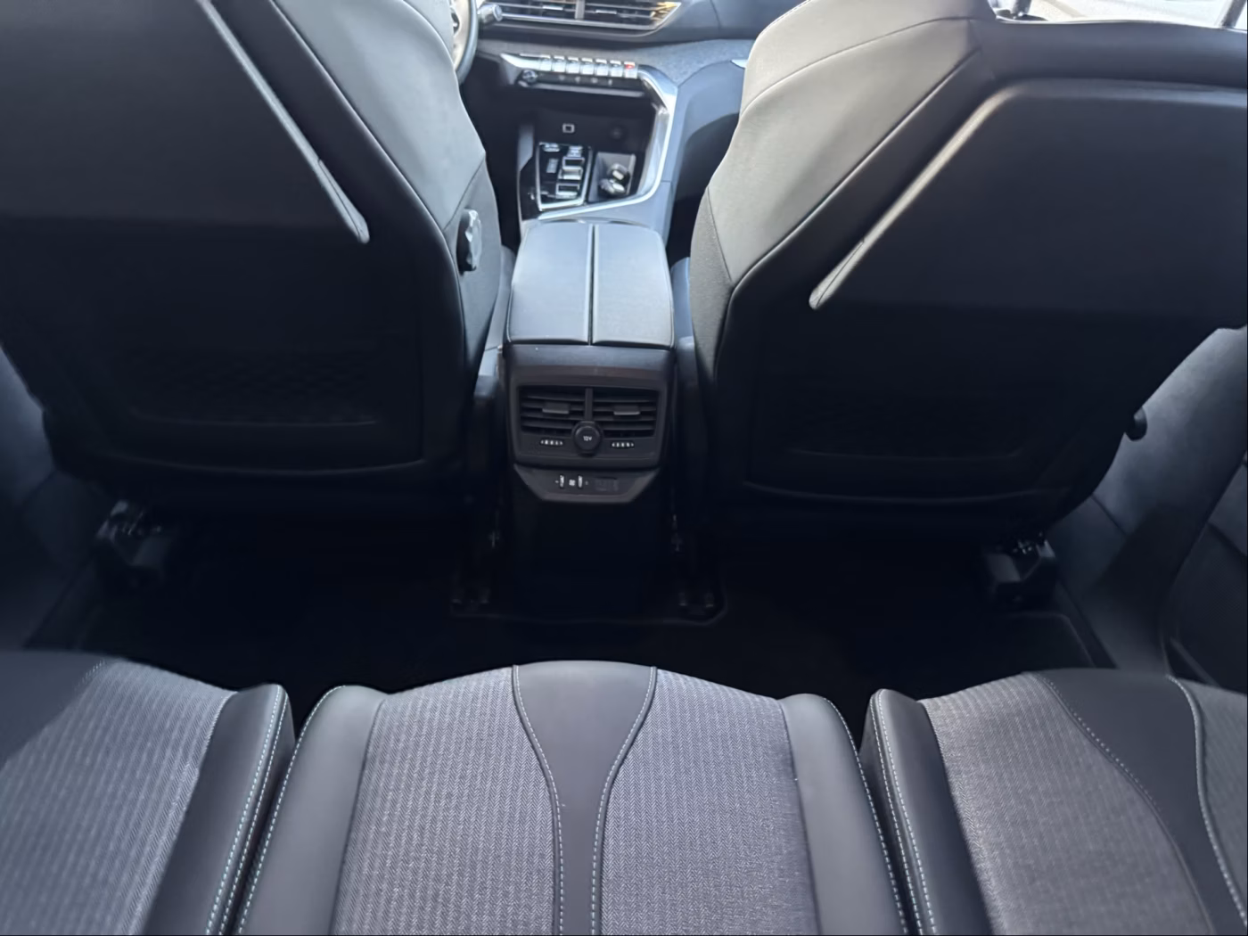 Peugeot 5008 фото 23