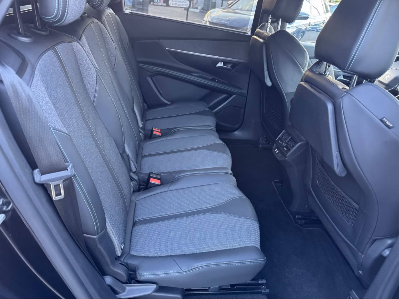 Peugeot 5008 фото 19
