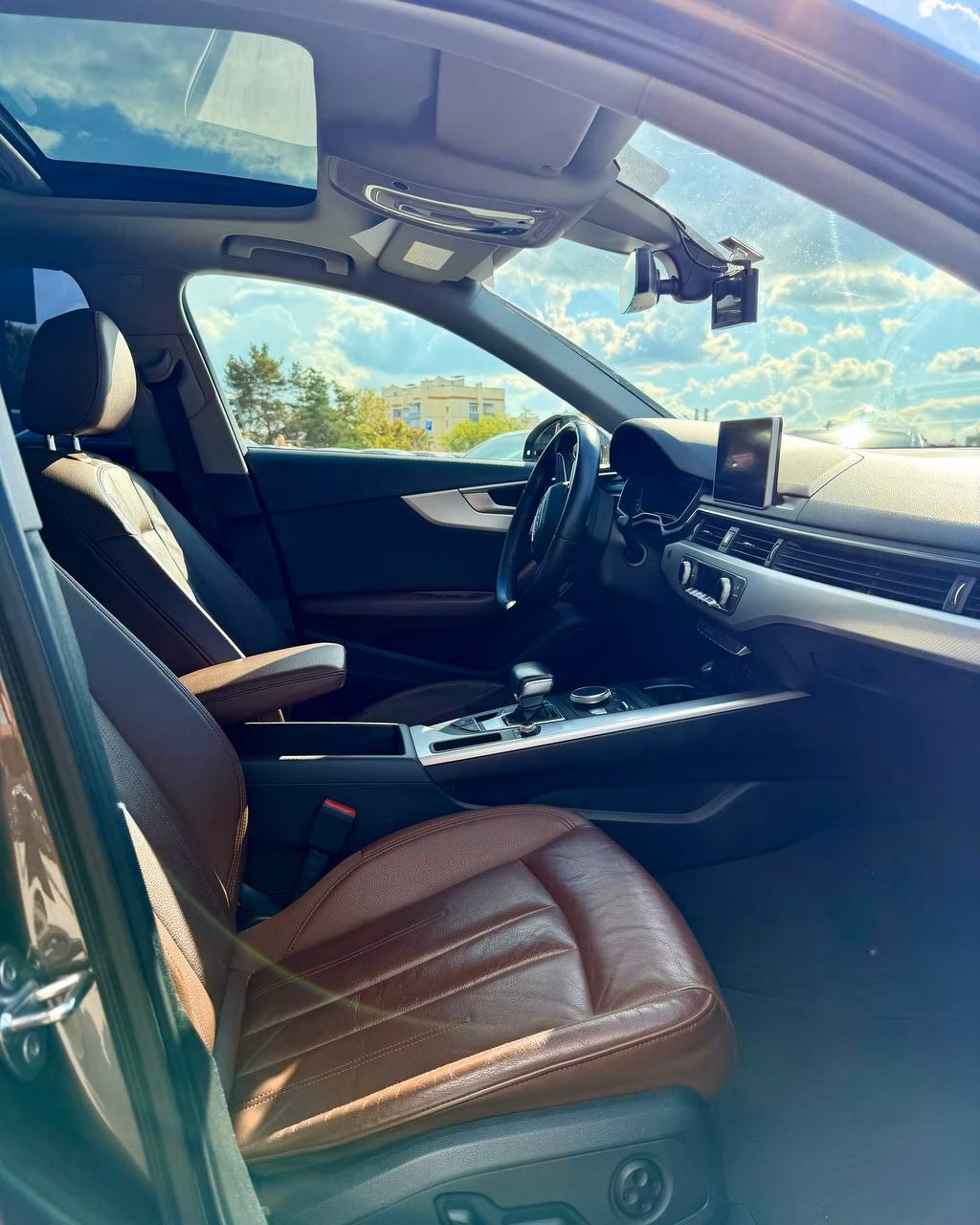 Audi A4 фото 14