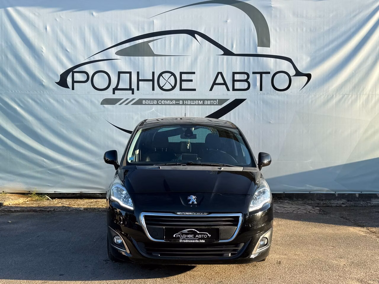 Peugeot 5008 фото 2