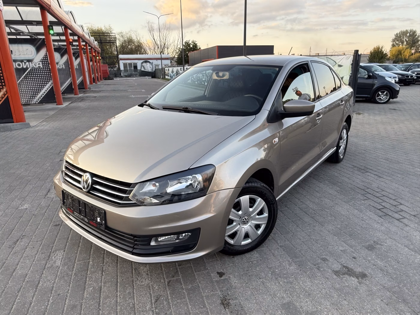 Volkswagen Polo Sedan фото 12