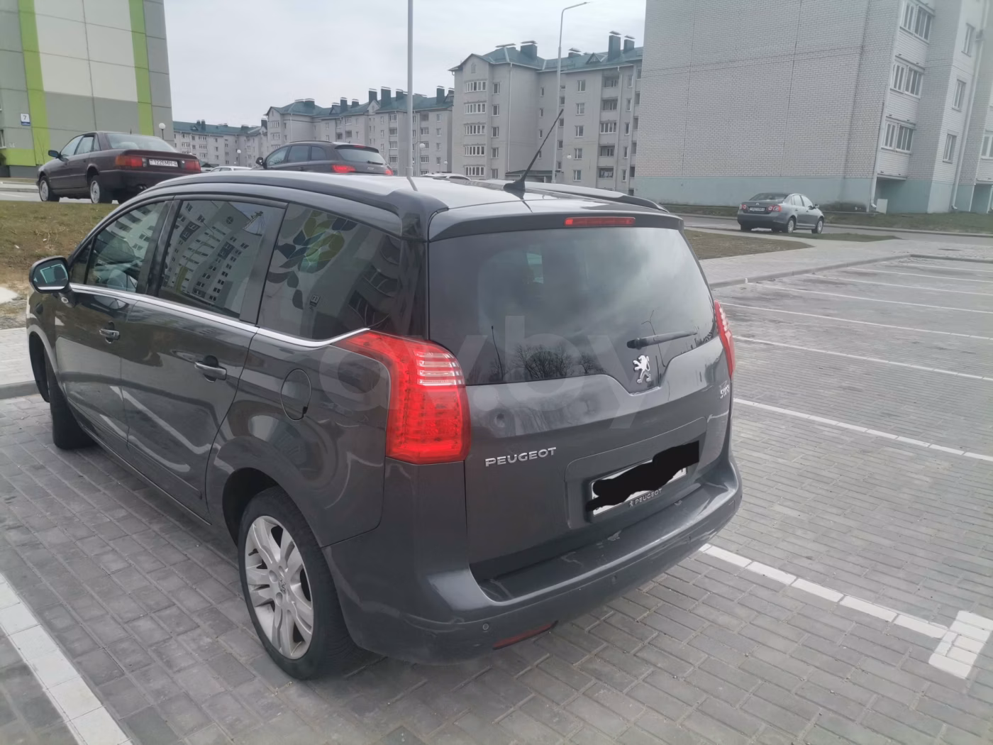 Peugeot 5008 фото 3