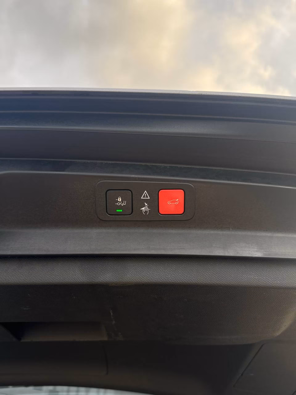 Peugeot 5008 фото 9