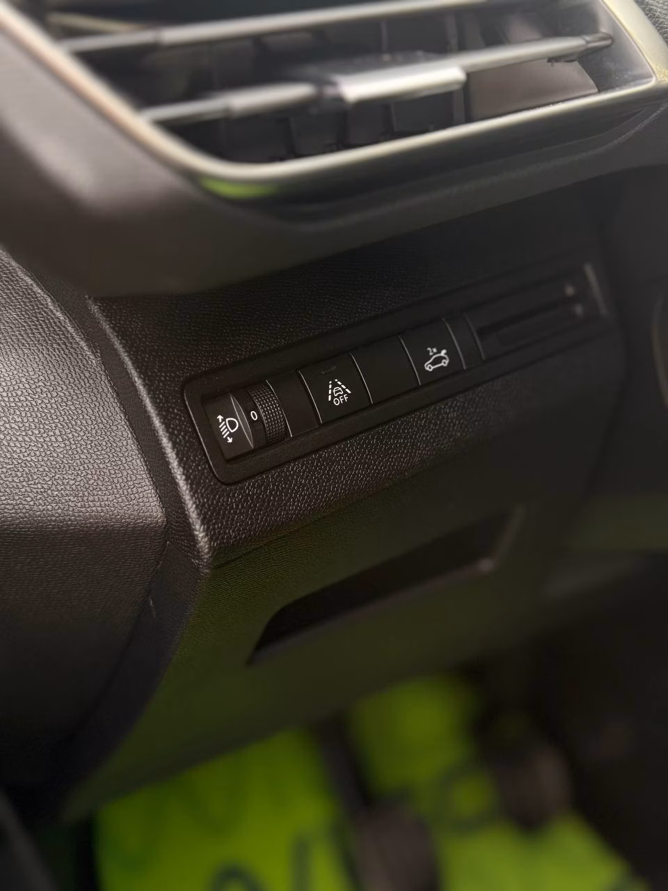 Peugeot 5008 фото 14