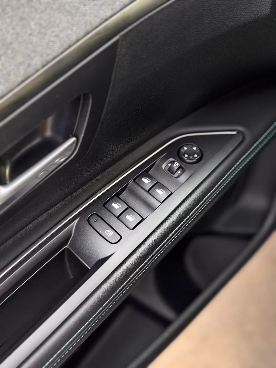Peugeot 5008 фото 13