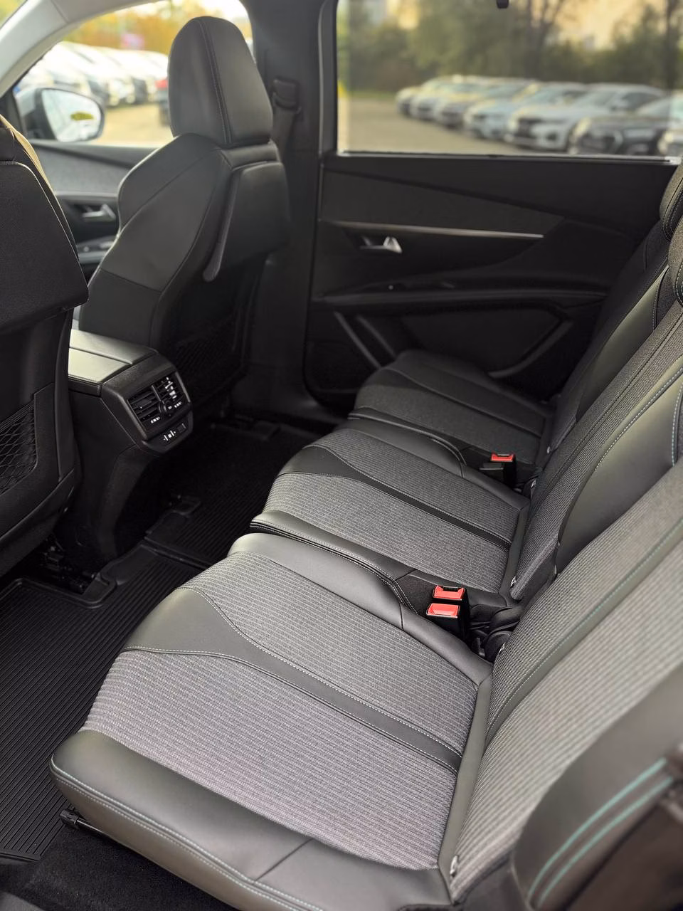 Peugeot 5008 фото 20