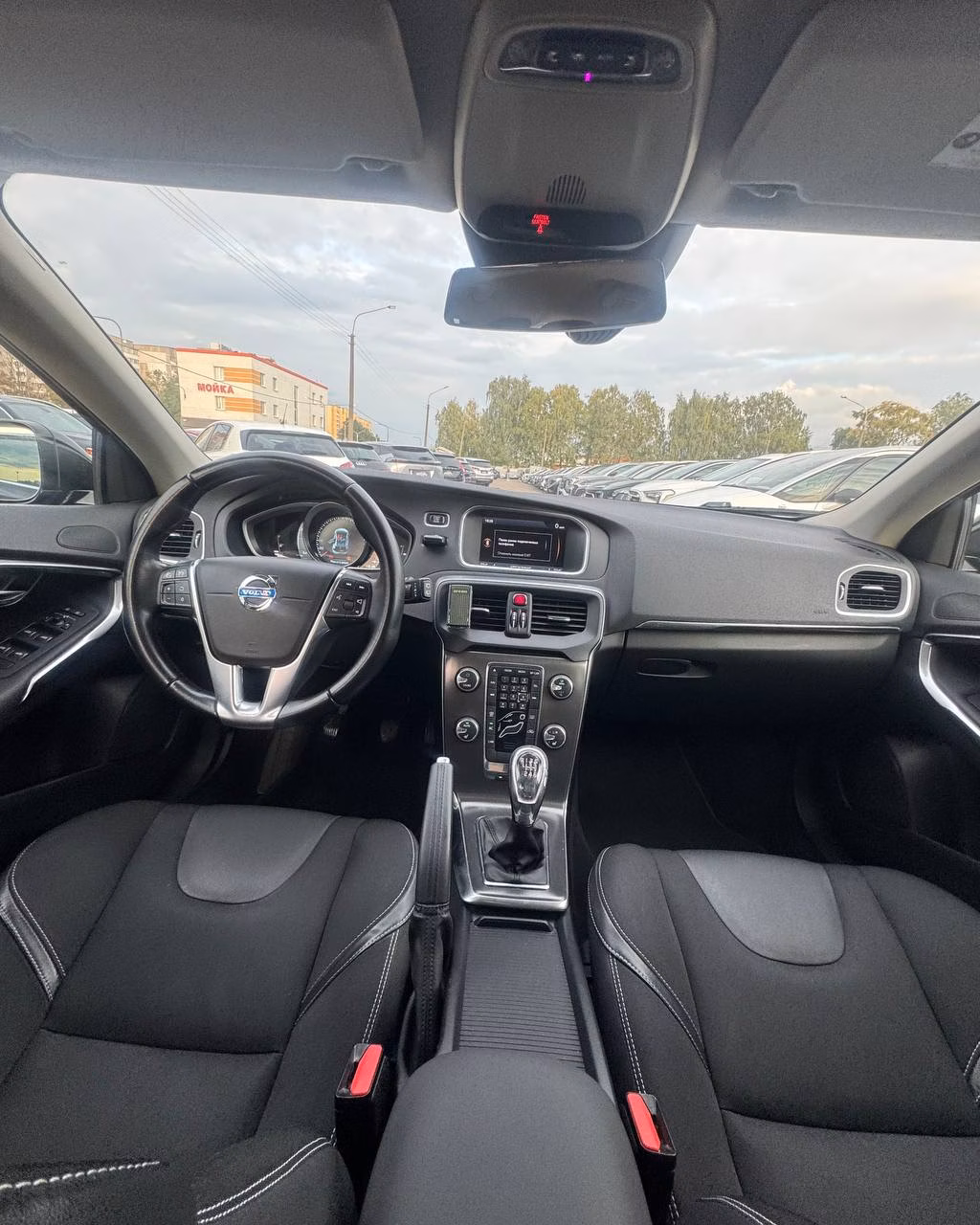Volvo V40 фото 9