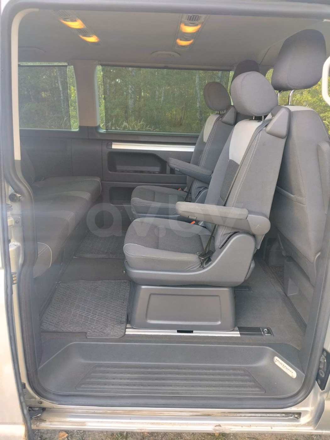 Volkswagen Multivan фото 5