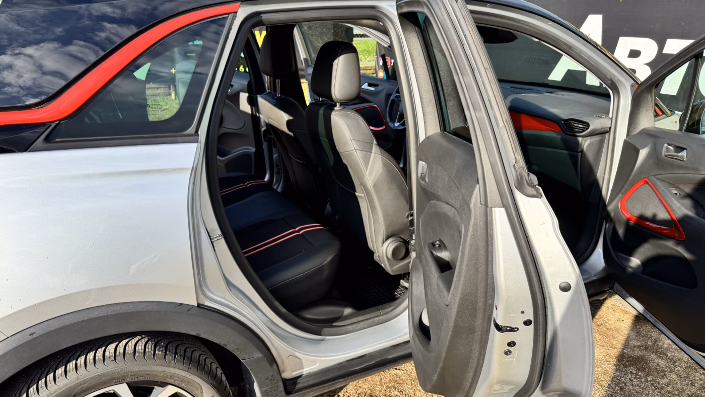 Opel Crossland X фото 12