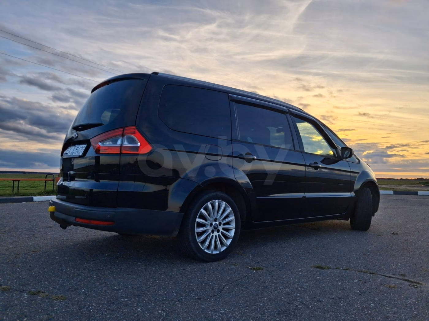 Ford Galaxy фото 4