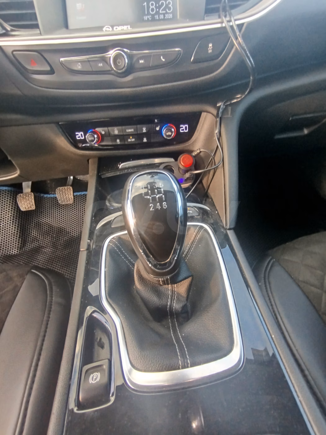 Opel Insignia фото 7