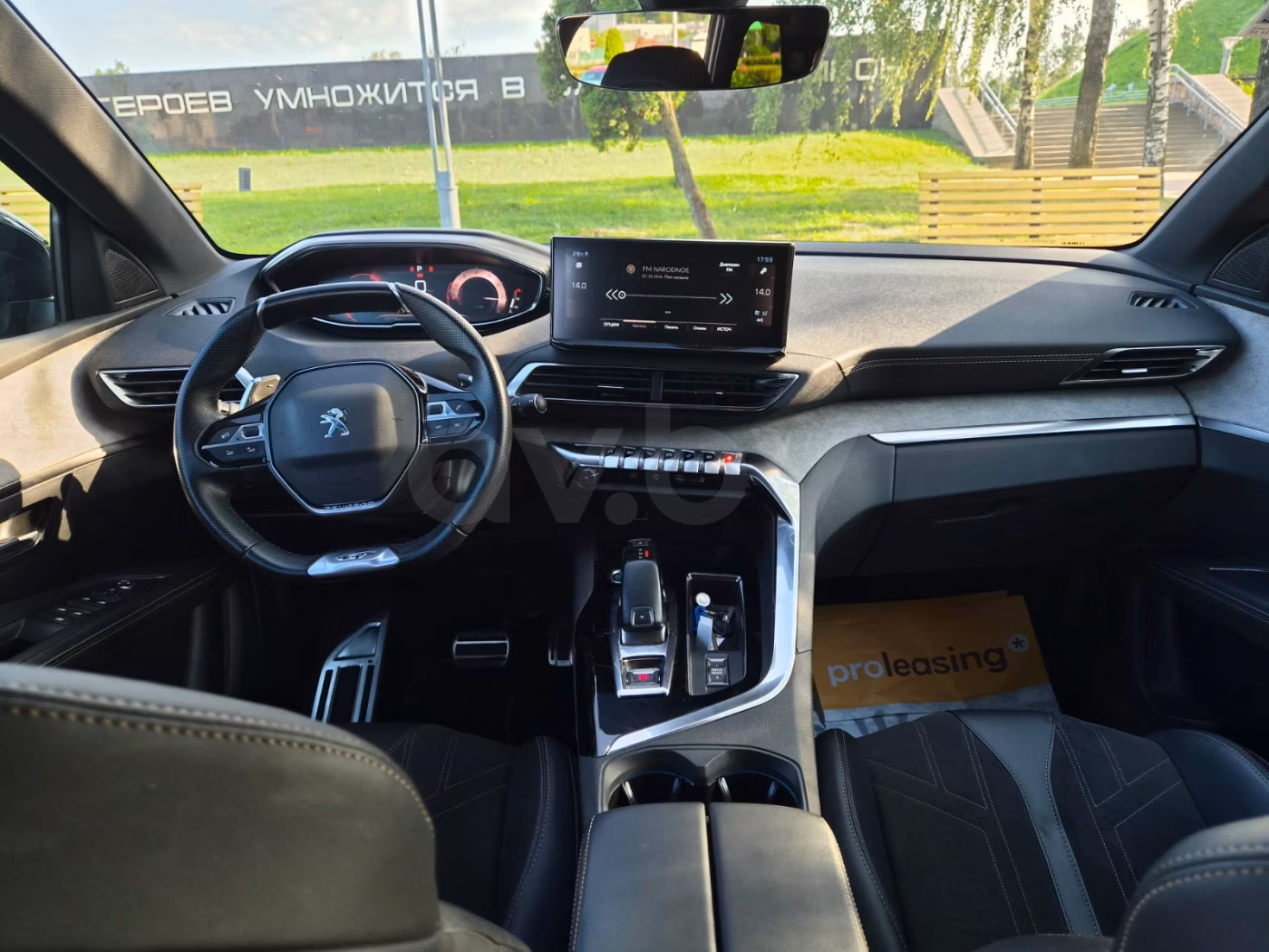 Peugeot 5008 фото 8