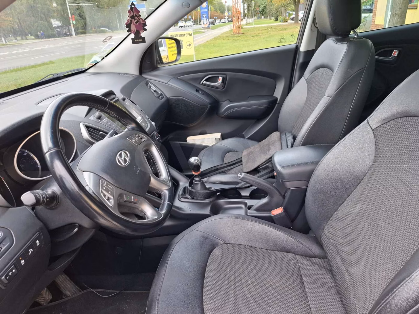 Hyundai ix35 фото 10