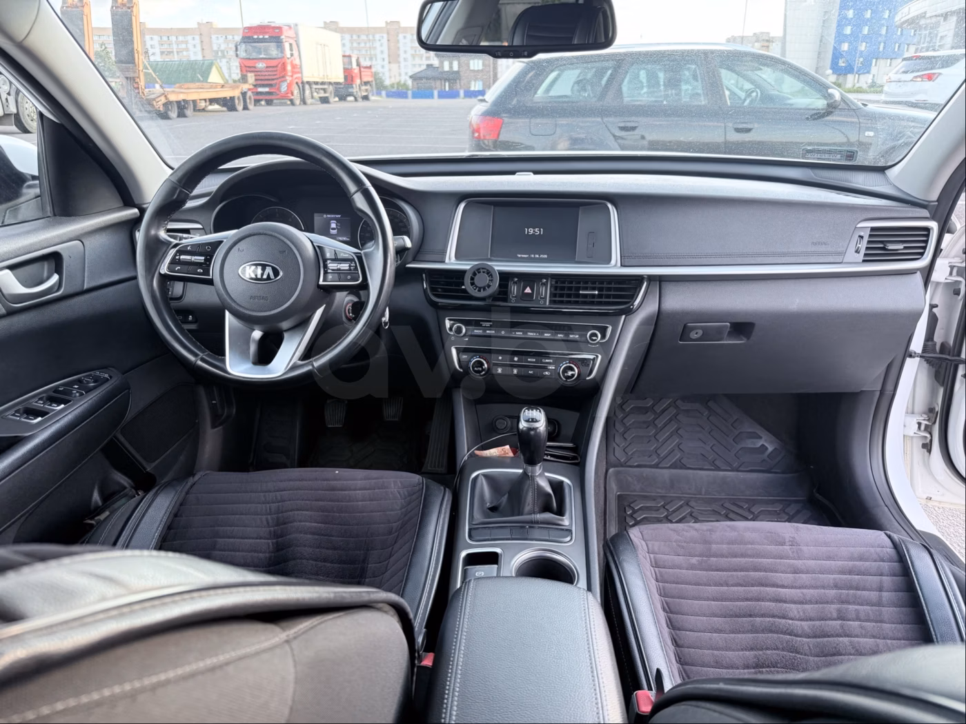 Kia Optima фото 9