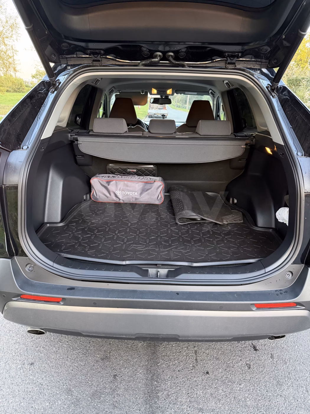 Toyota RAV4 фото 13
