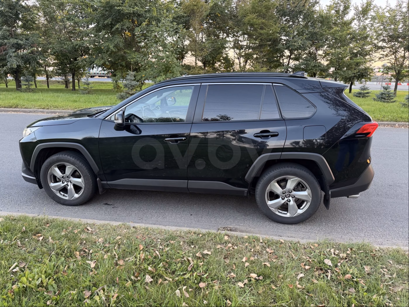 Toyota RAV4 фото 6