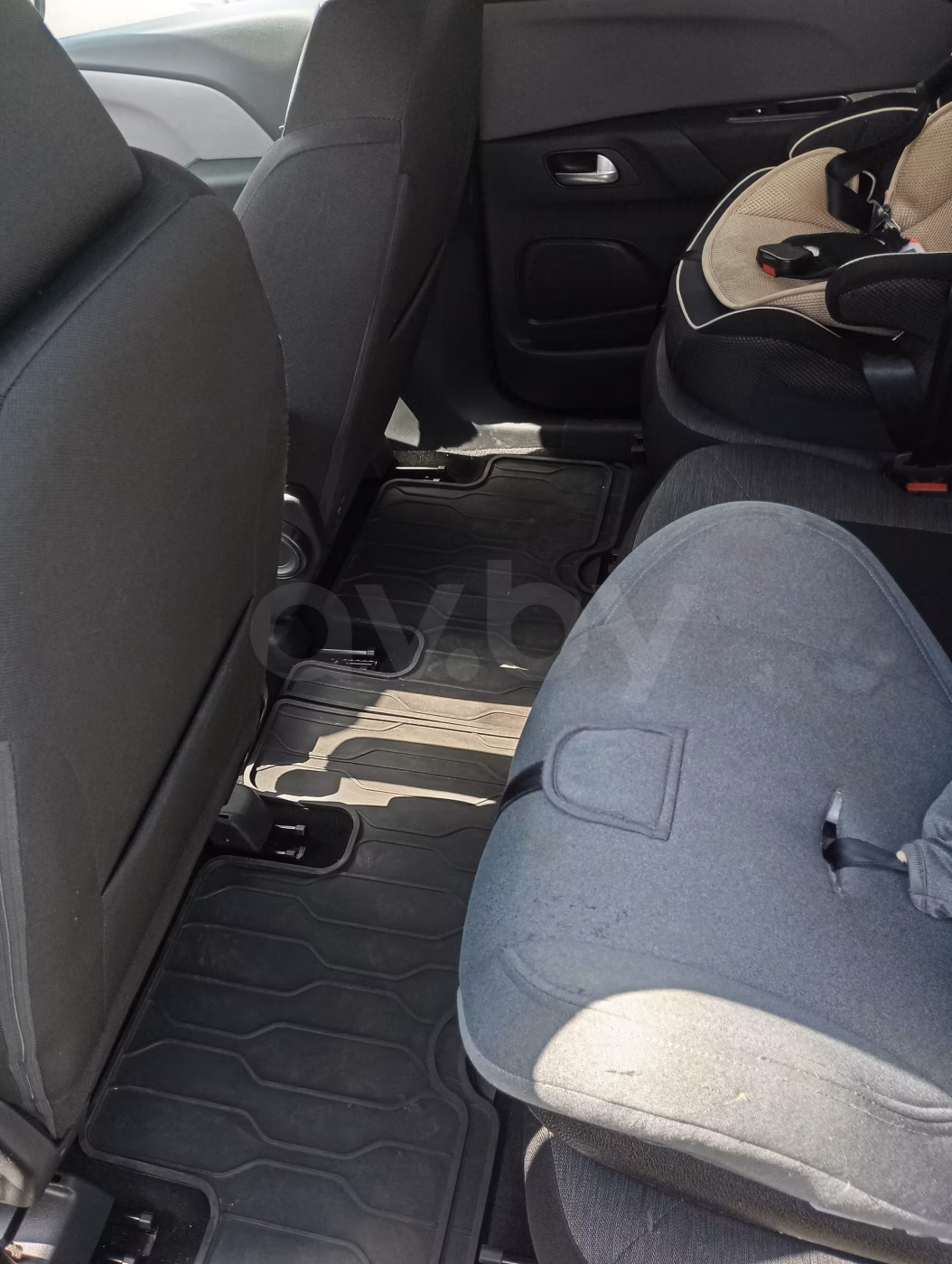 Citroen C4 Grand Spacetourer фото 13