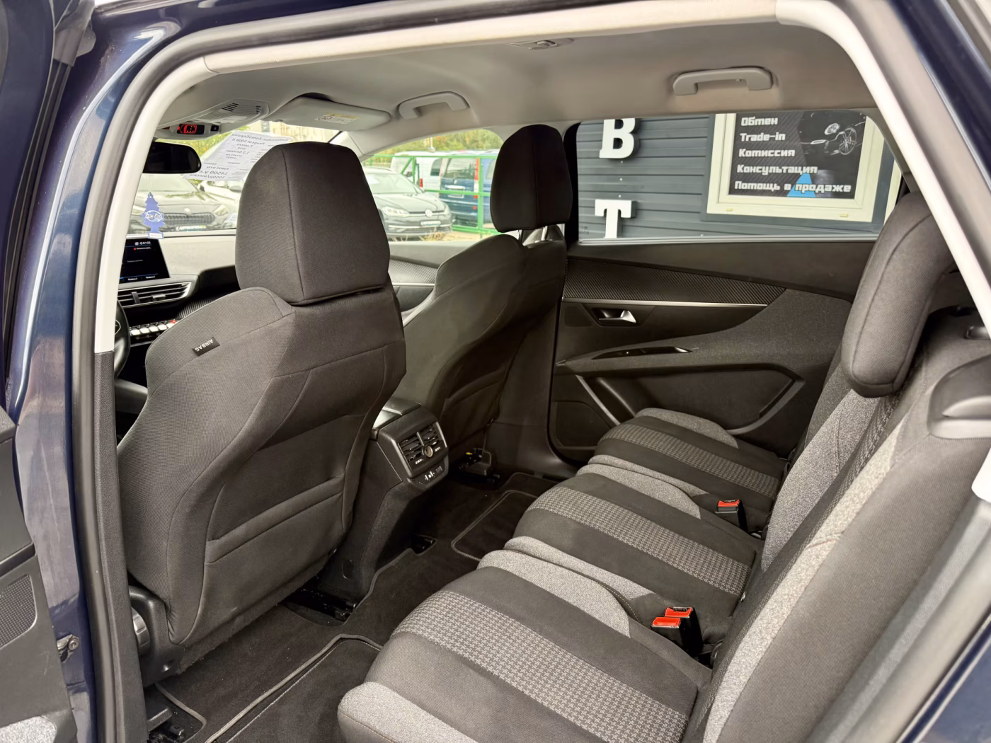 Peugeot 5008 фото 13