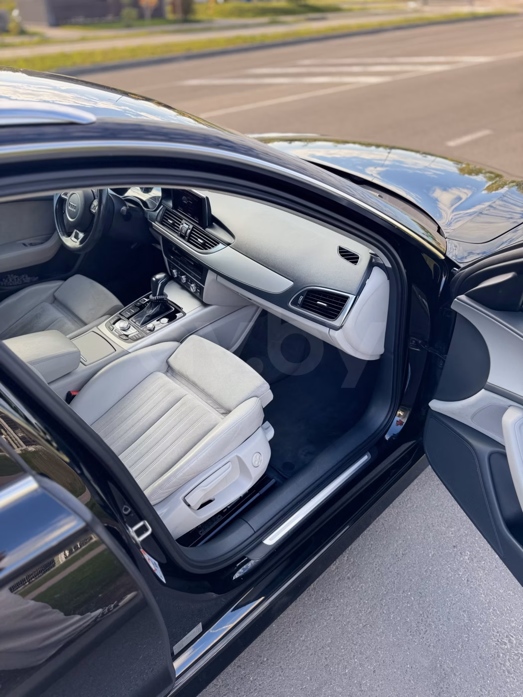 Audi A6 фото 14