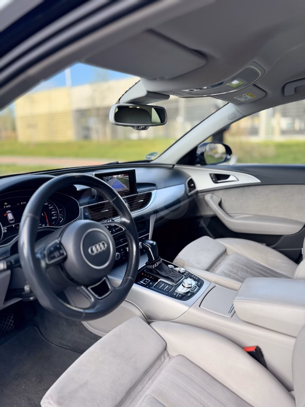 Audi A6 фото 11