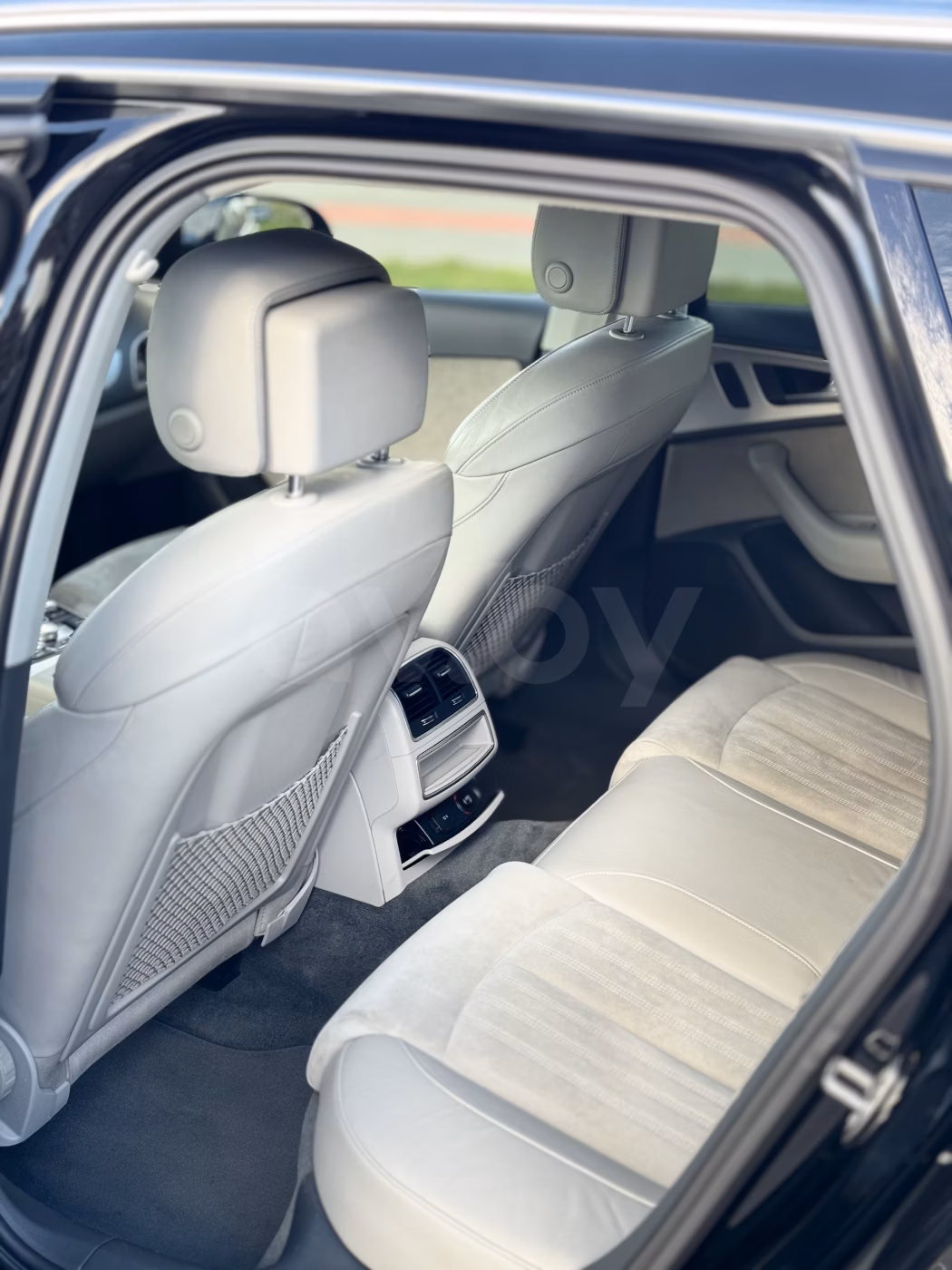 Audi A6 фото 17