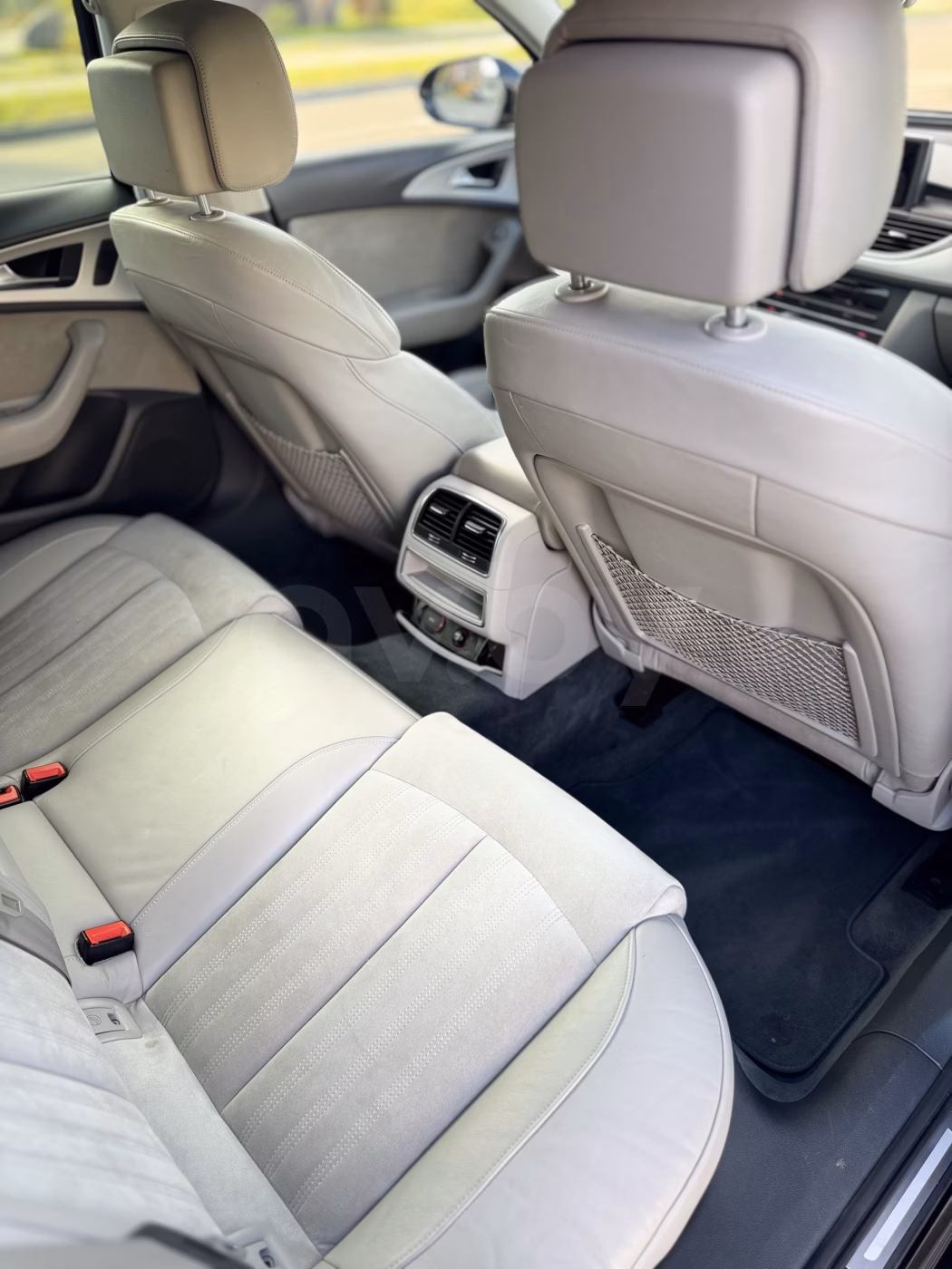 Audi A6 фото 19