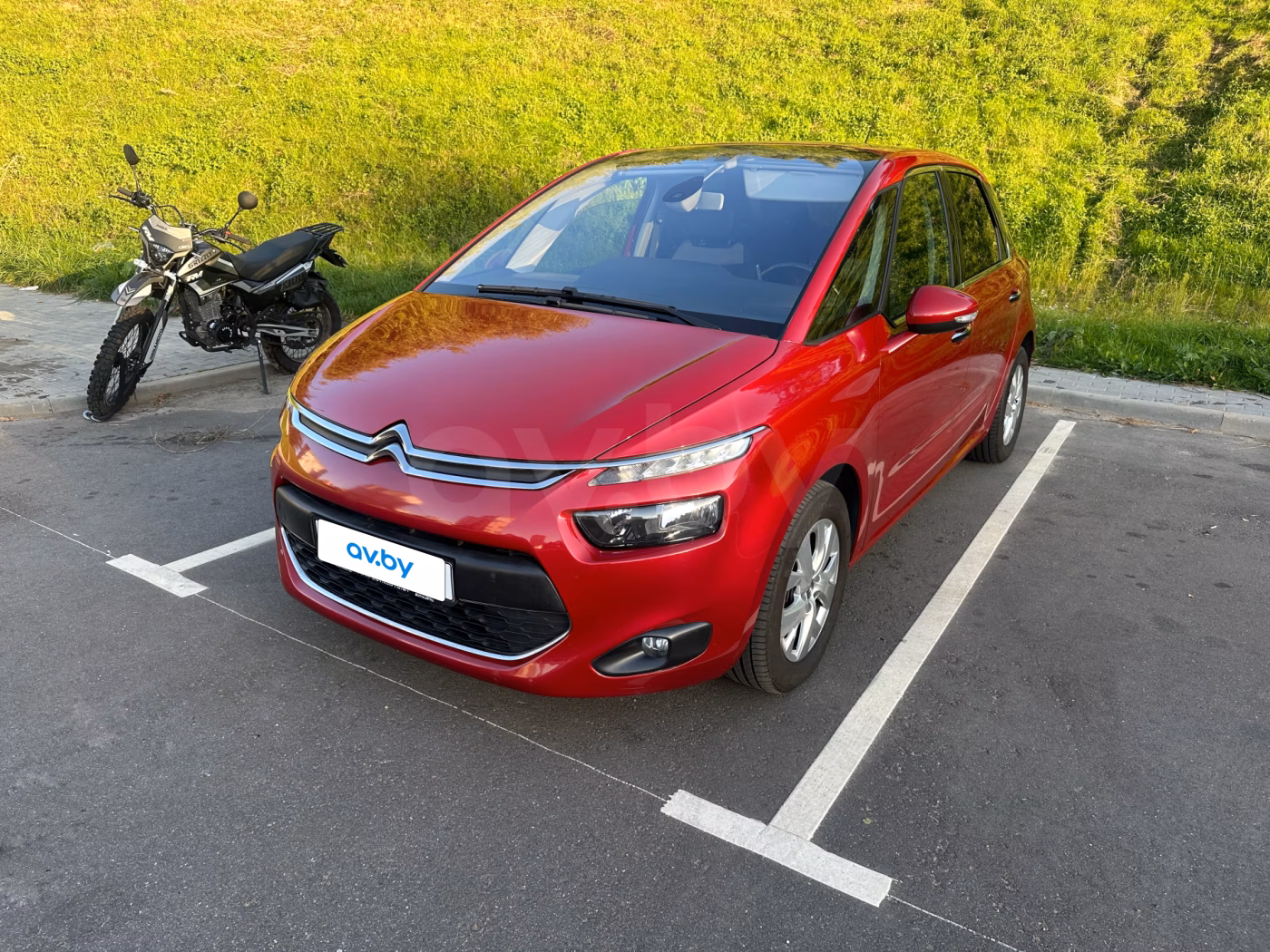 Citroen C4 Picasso фото 2