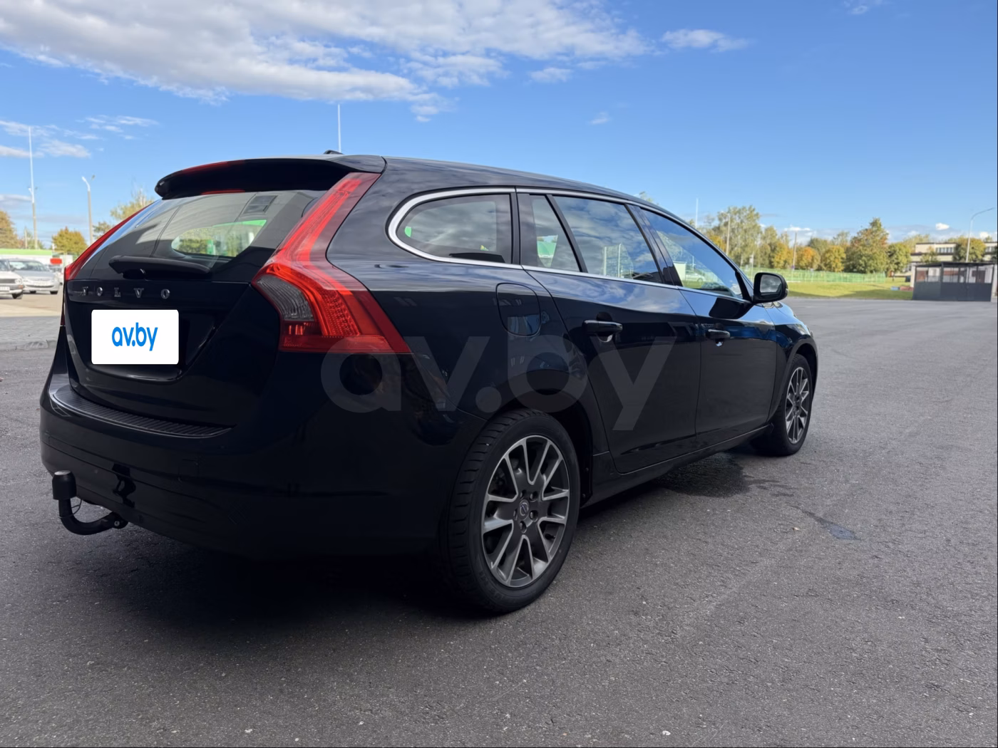 Volvo V60 фото 11