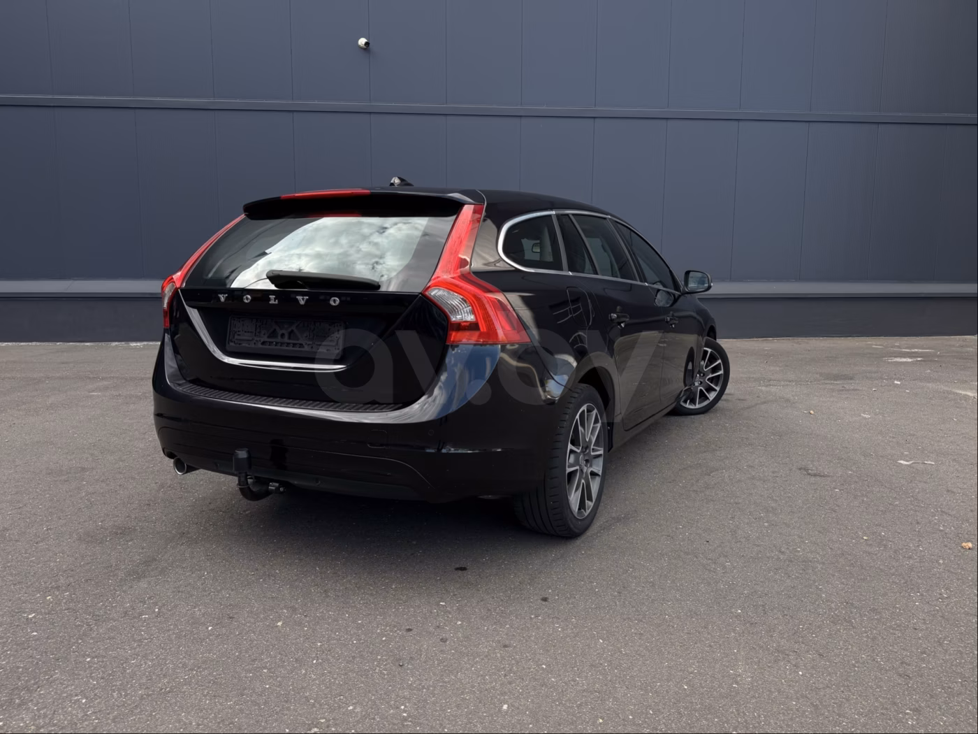Volvo V60 фото 8