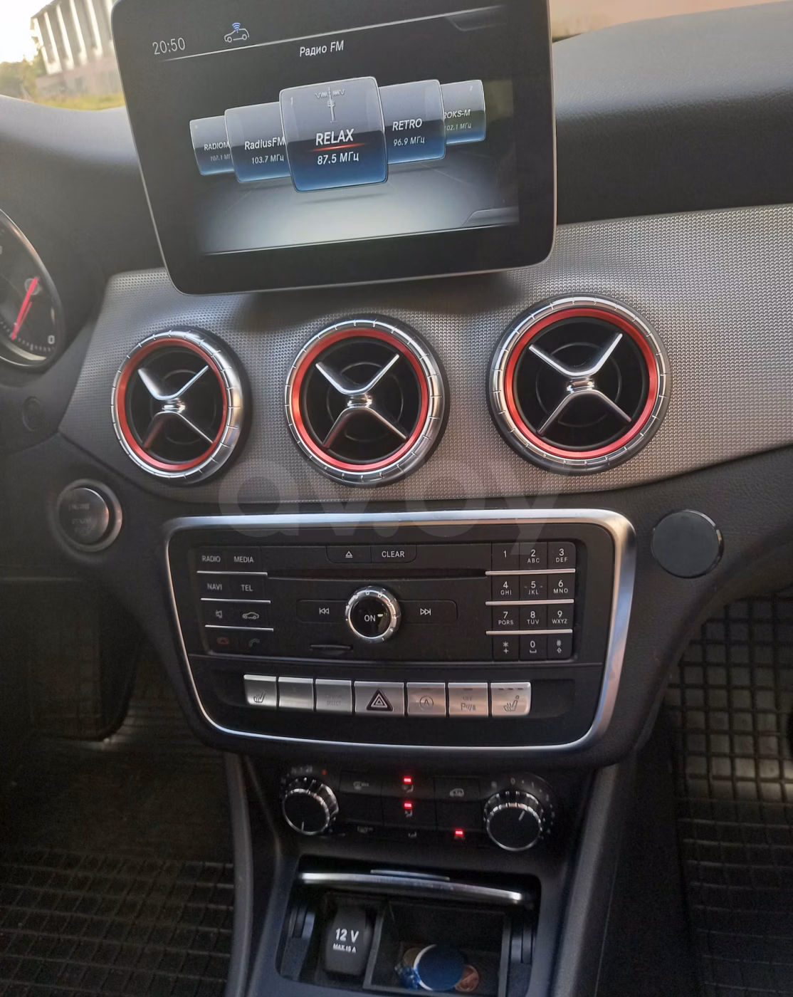 Mercedes-Benz CLA фото 11