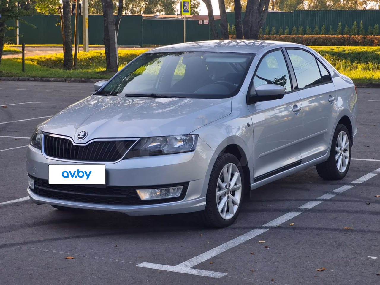 Skoda Rapid фото 2