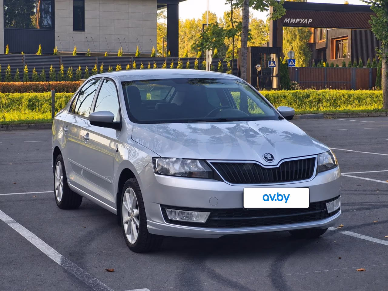 Skoda Rapid фото 8
