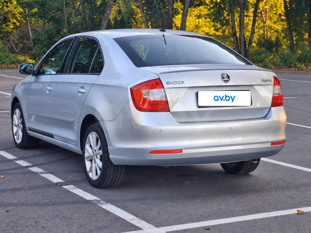Skoda Rapid фото 4